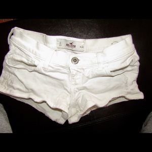 White Hollister shorts